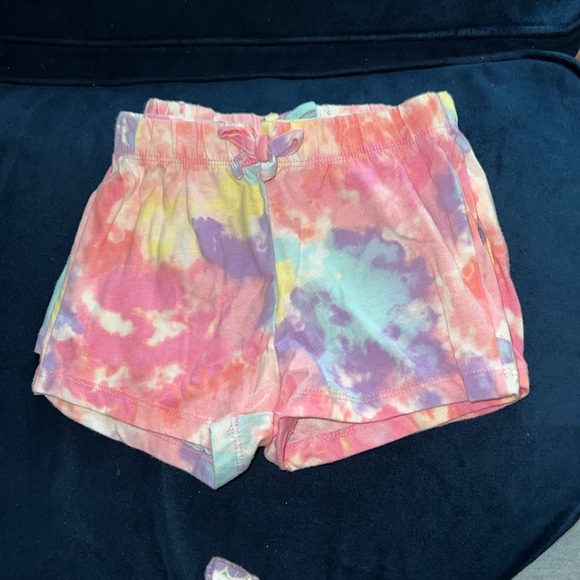 Short and short set- perfect for twins! - Picture 2 of 4